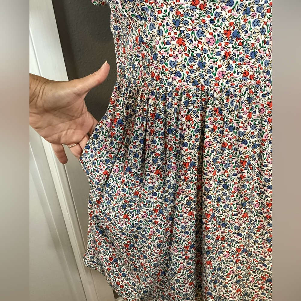 LOFT Flutter Sleeve Floral Dress Size 2P - Picture 8 of 10